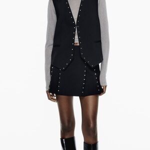 NWT Zara Studded Pleated Mini Skirt